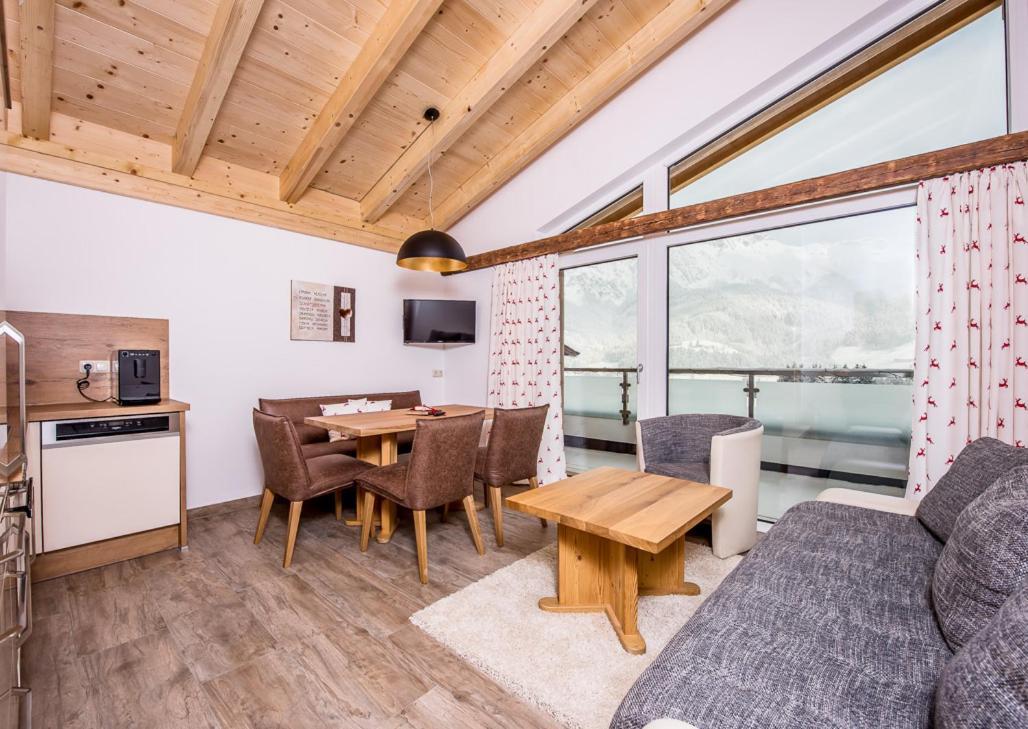 ليوغانغ Stockis Mountaindestillerie - Appartements المظهر الخارجي الصورة