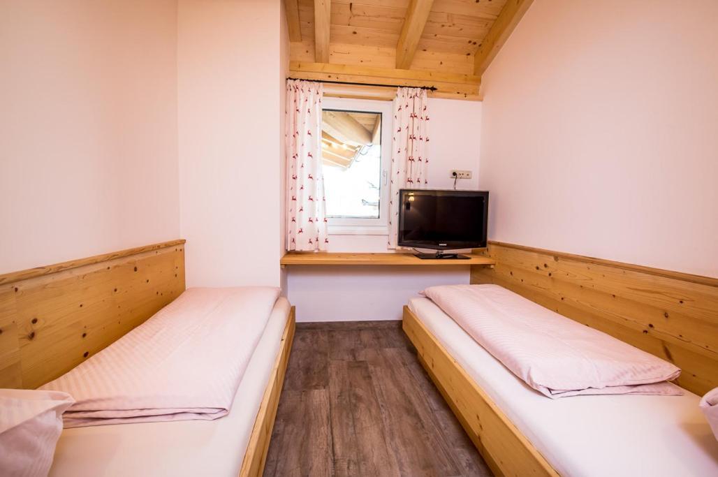 ليوغانغ Stockis Mountaindestillerie - Appartements المظهر الخارجي الصورة